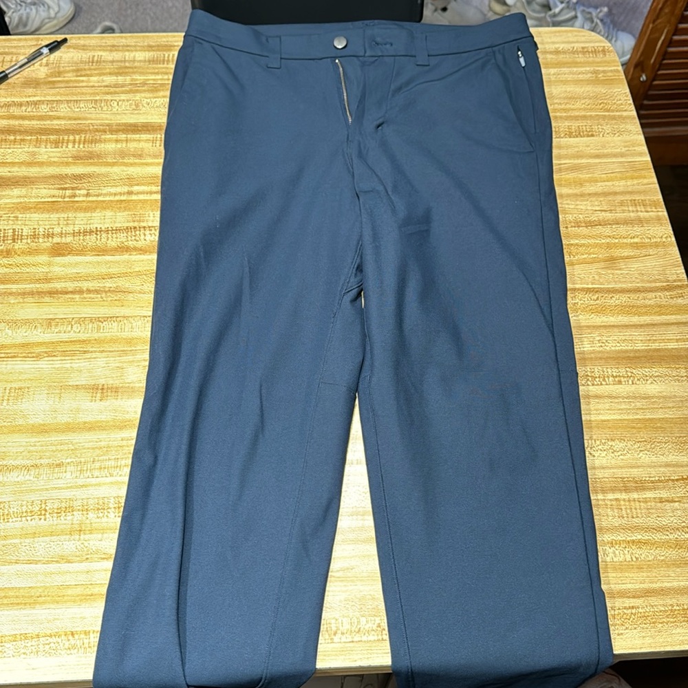 Lululemon Men’s Slim Fit Commission Pants (Warpstreme)